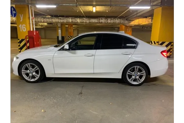Аренда BMW 320 F30