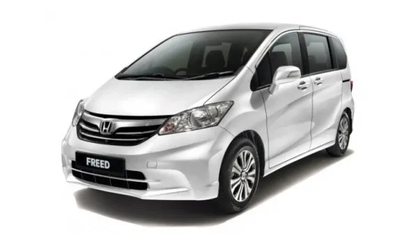 Аренда Honda Freed в Москве